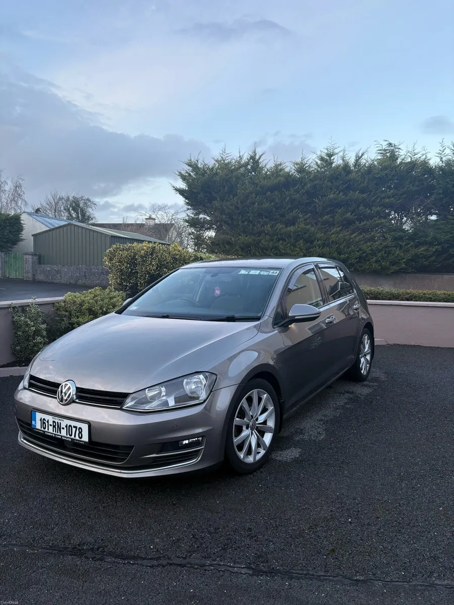 2016 Volkswagen Golf - Image 1