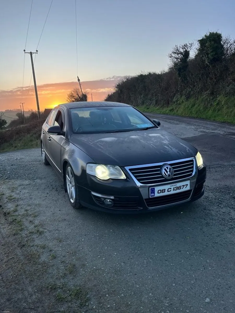 2008 Volkswagen Passat - Image 2