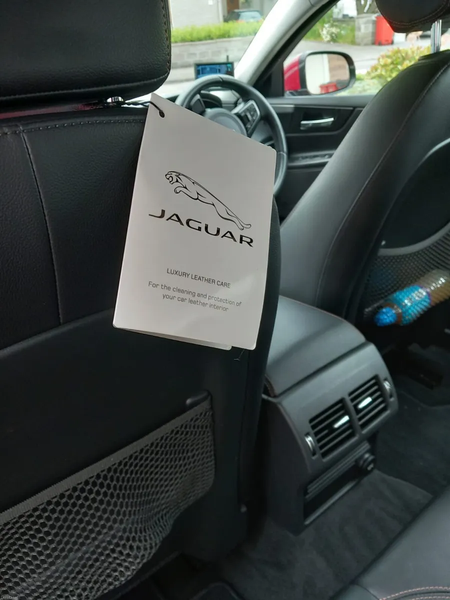 Jaguar XE Prestige - Image 3