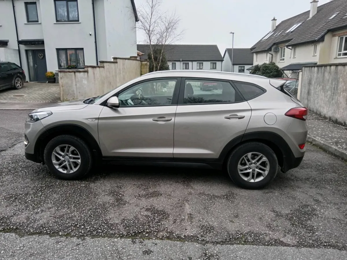 Hyundai tucson - Image 4