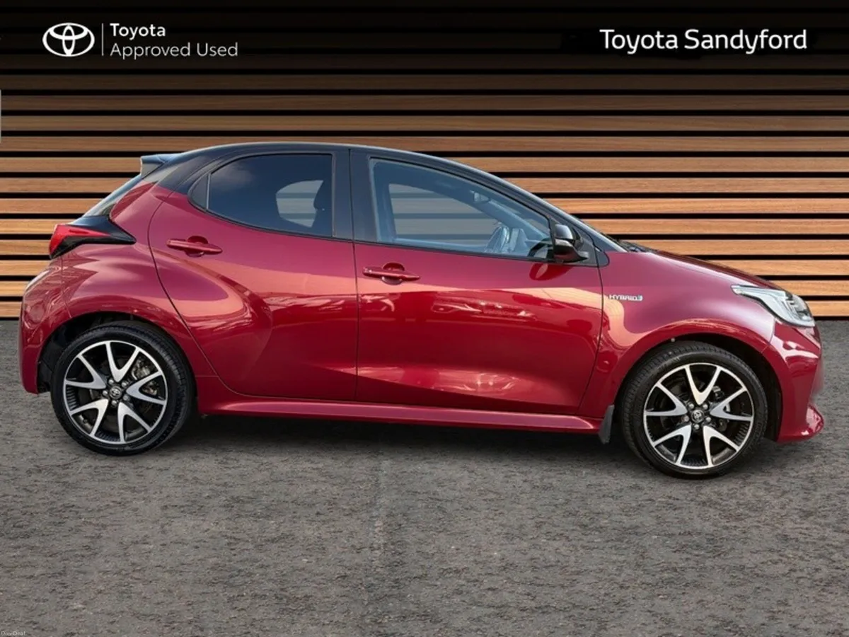 Toyota Yaris HYBRID STYLE // FULL LEATHER // REAR - Image 3