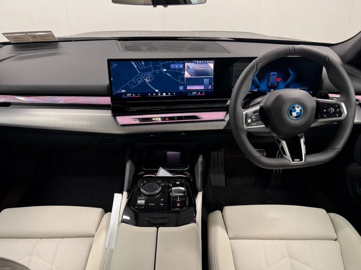 BMW 5-Series 530e M Sport Saloon - Image 4