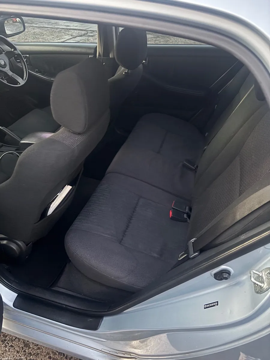 Toyota Corolla - Image 2