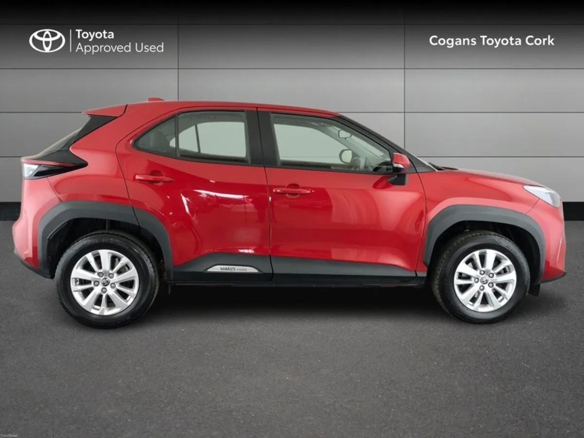 Toyota Yaris Cross LUNA 4DR AUTO - Image 3
