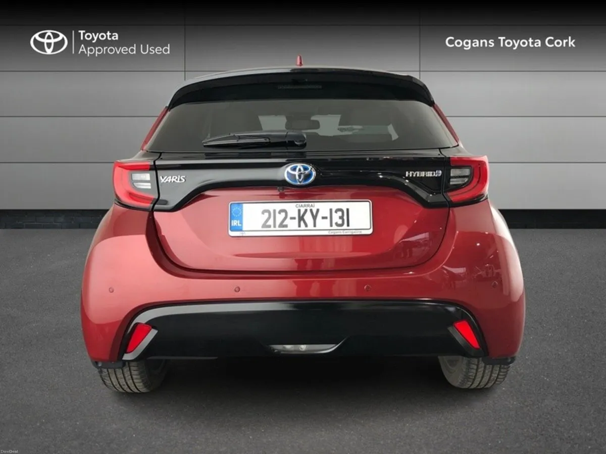 Toyota Yaris YARIS HYBRID PLATINUM - Image 4