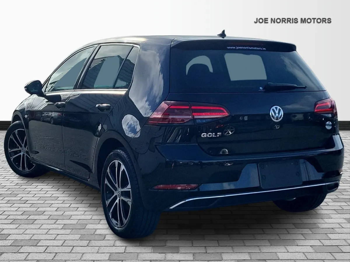 Volkswagen Golf 1.2 TSI Comfortline Meister AUTOMA - Image 3