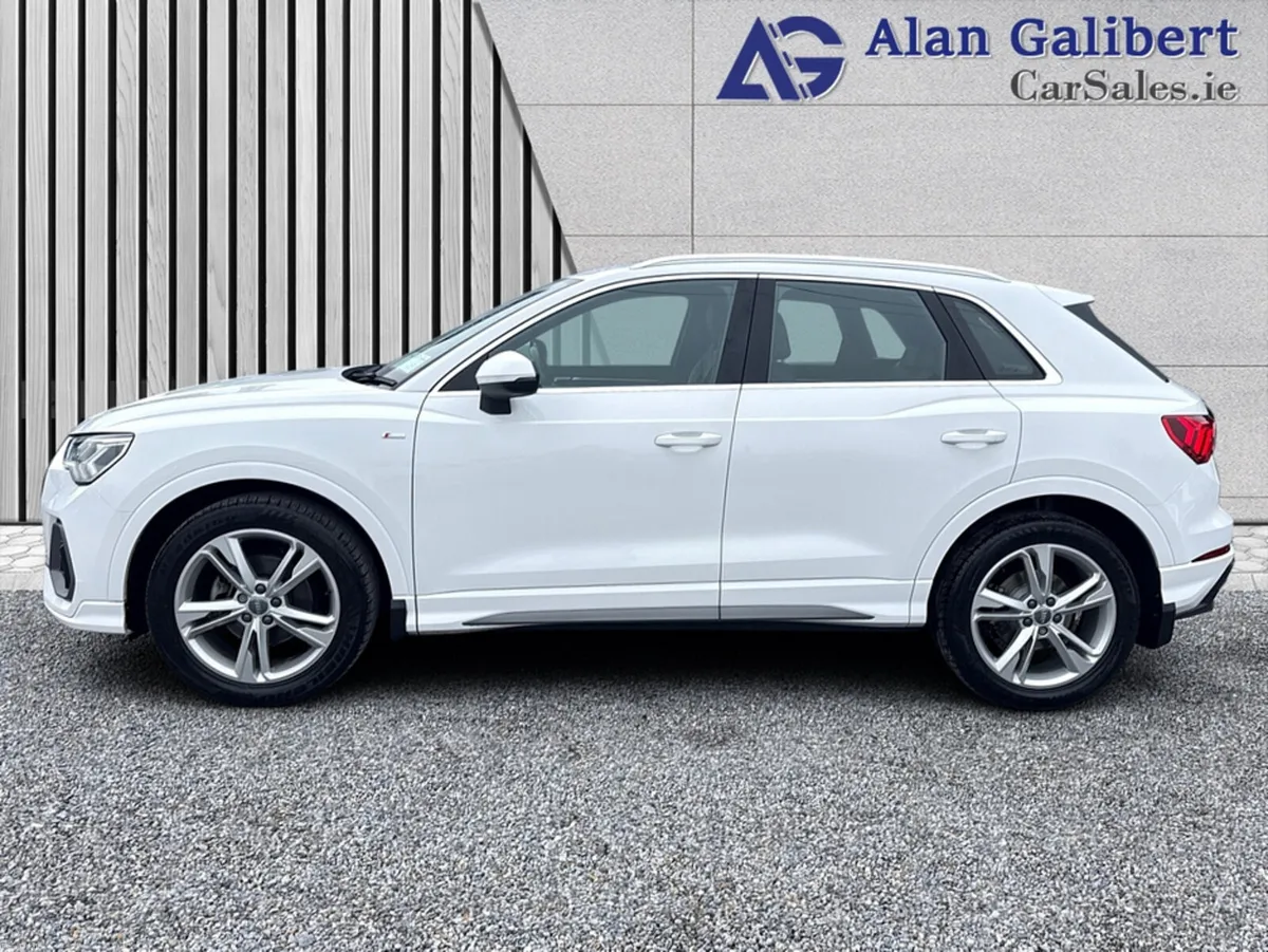 Audi Q3 35 2.0 TDI S-LINE Diesel - Image 5