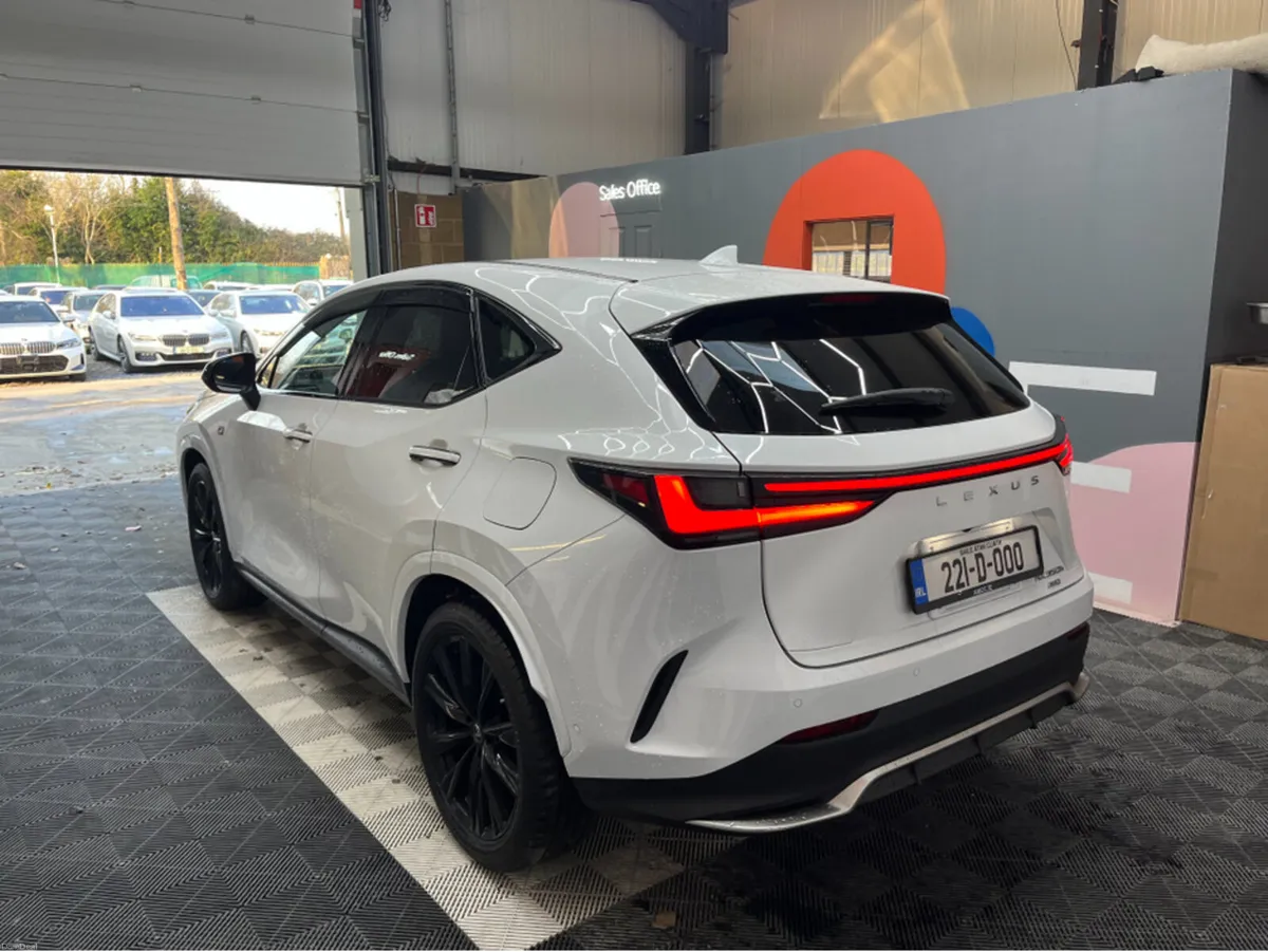 Lexus NX 2022 LEXUS NX350H F SPORT 2.5 AUTOMATIC / - Image 4