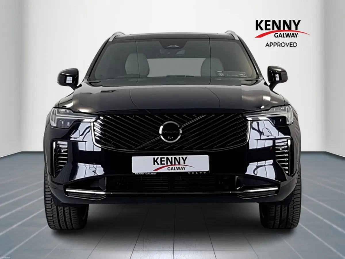 Volvo XC90 ULTRA T8 PHEV AWD AU - Image 2