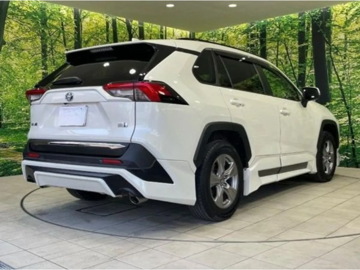 Toyota RAV4 2.0 HYBRID   TRD KIT - Image 4