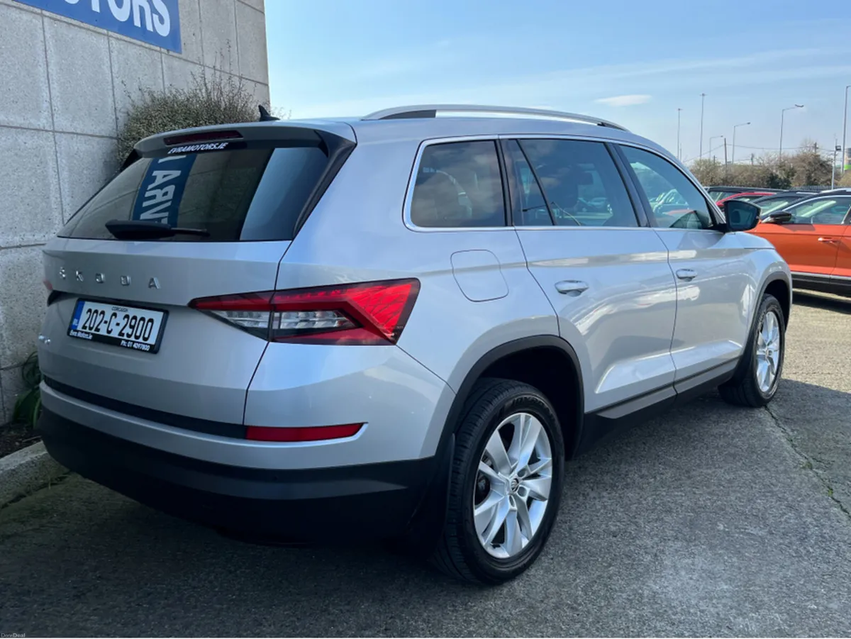 Skoda Kodiaq 7 SEATER AUTOMATIC AMBITION 2.0 TDI 1 - Image 4