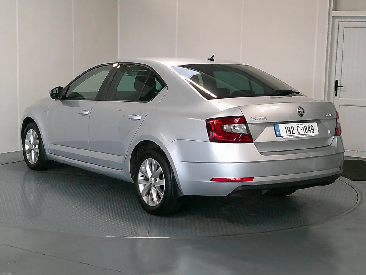 Skoda Octavia 2019 - Image 5