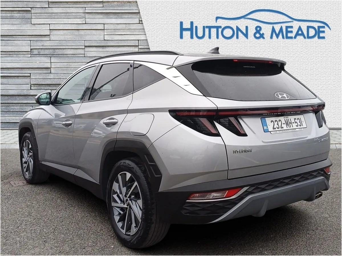 Hyundai Tucson Executive Plus 1.6 Diesel 5dr - Image 3