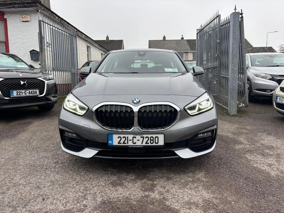BMW 1-Series 2022  SPORT  DIESEL  AUTOMATIC - Image 2