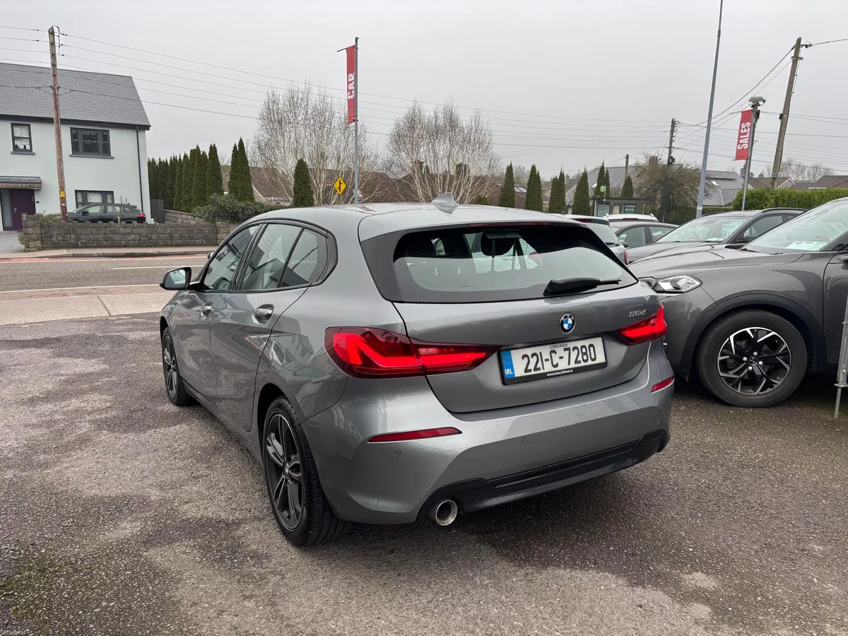 BMW 1-Series 2022  SPORT  DIESEL  AUTOMATIC - Image 3