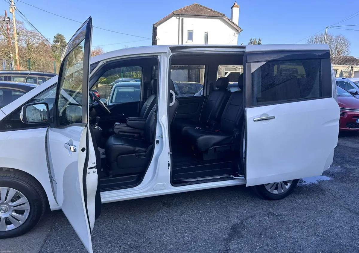 2015 Nissan Serena AUTOMATIC 8 Seats! - Image 4