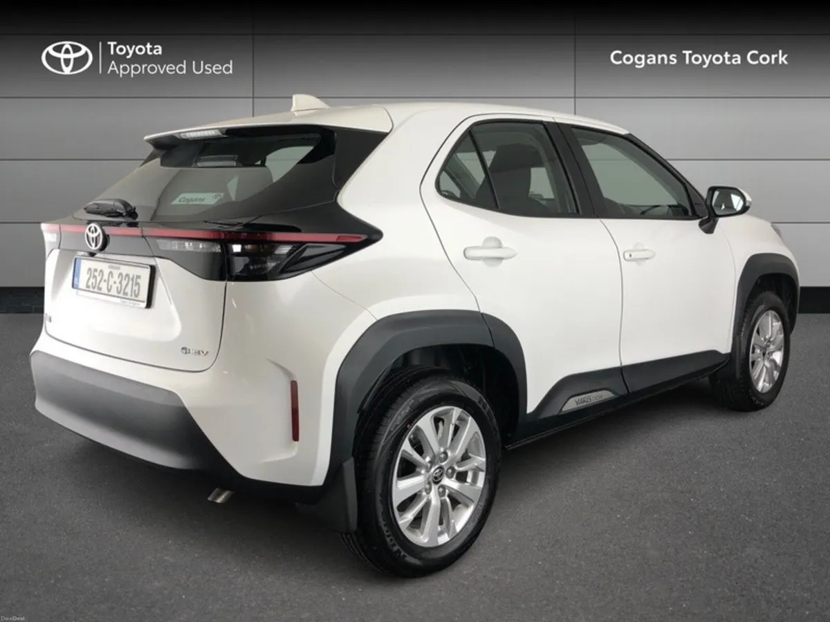 Toyota Yaris Cross Luna - Image 2