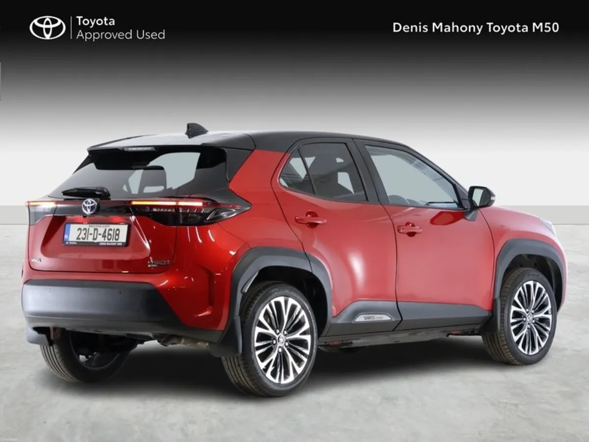 Toyota Yaris Cross Sol Hybrid - Image 2