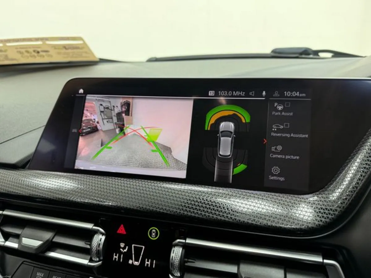 BMW 1-Series 2.0 D Automatic - Image 4