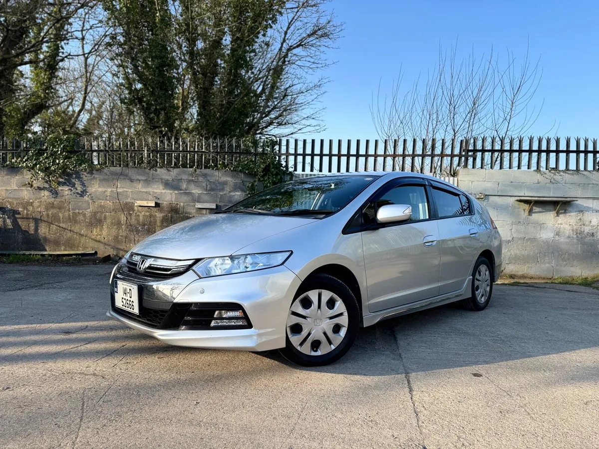 2014 HONDA INSIGHT. NEW NCT. AUTO 1.5L MINT COND - Image 3