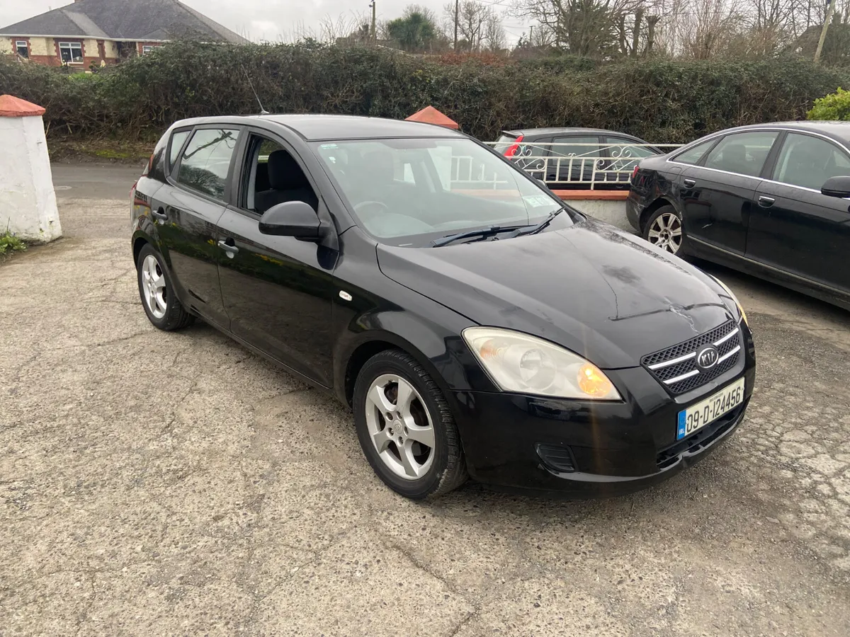 Kia Ceed 2009 nct 9/26 - Image 1