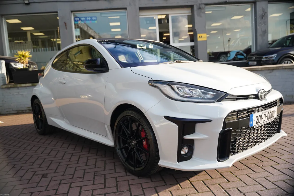 2020 GR YARIS - Image 2