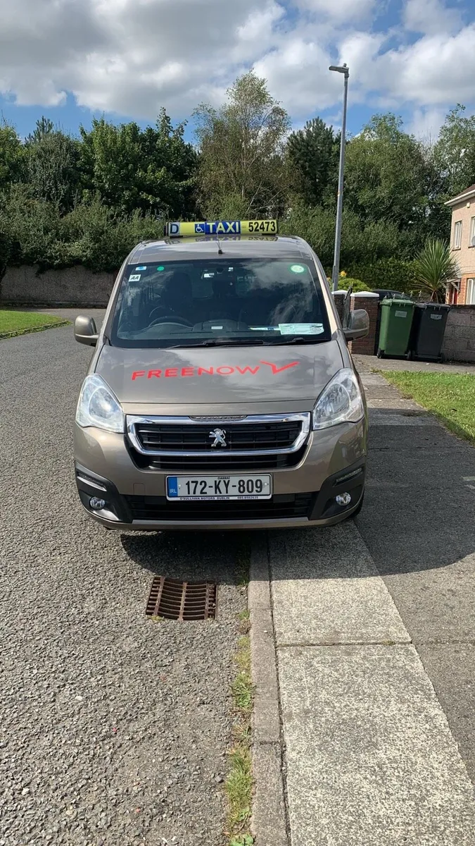 Taxi for rent or sale - Image 1