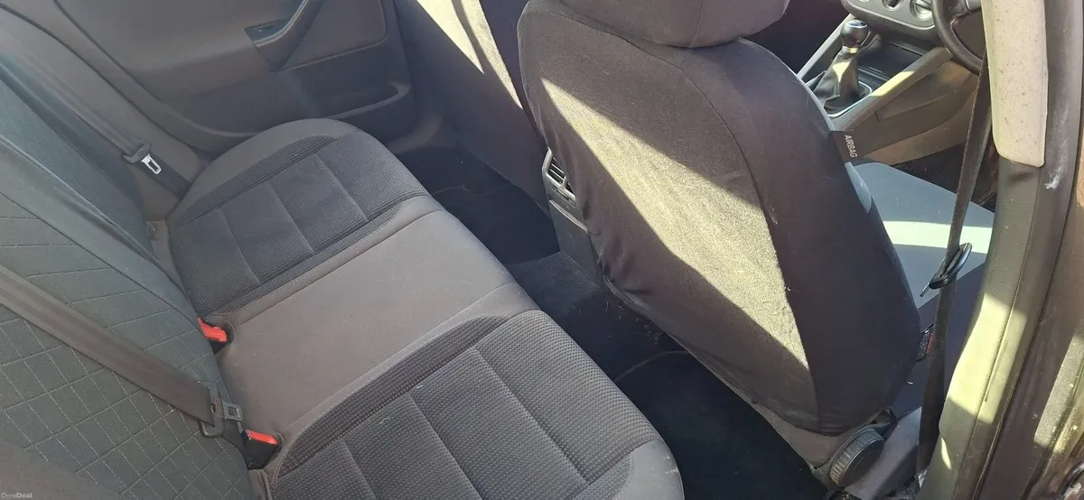 Volkswagen Jetta 2009 1.9 TDi - Image 3