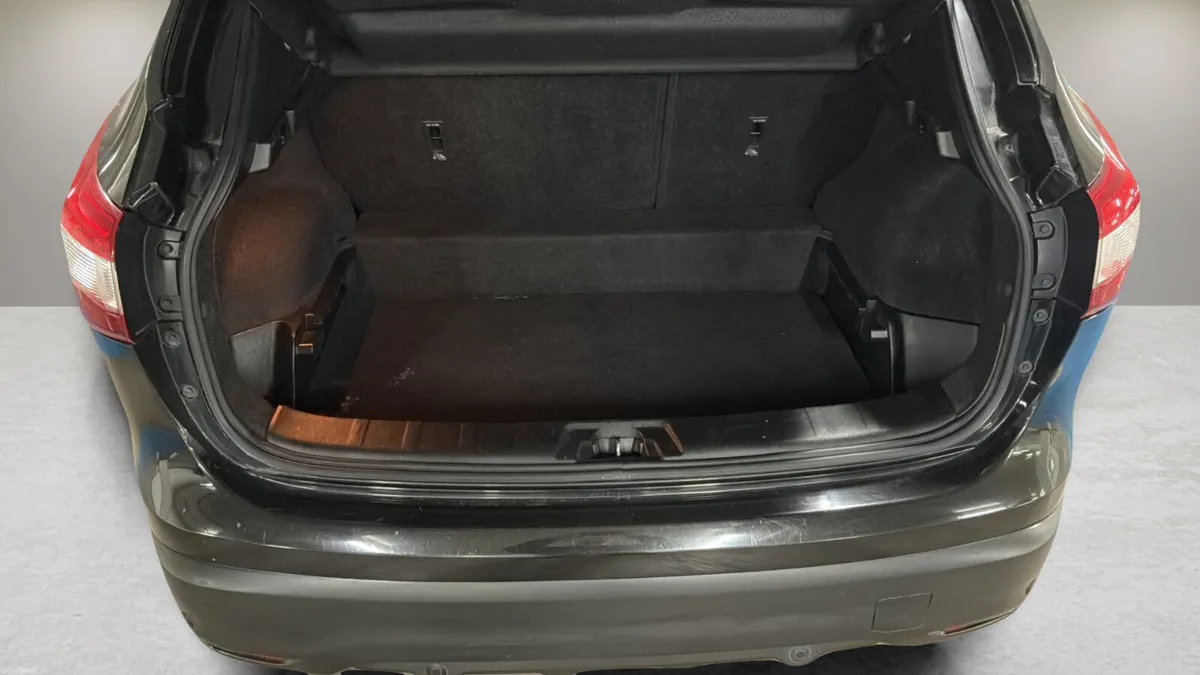 142 Nissan Qashqai 1.2L PETROL MANUAL 1YR WARRANTY - Image 4