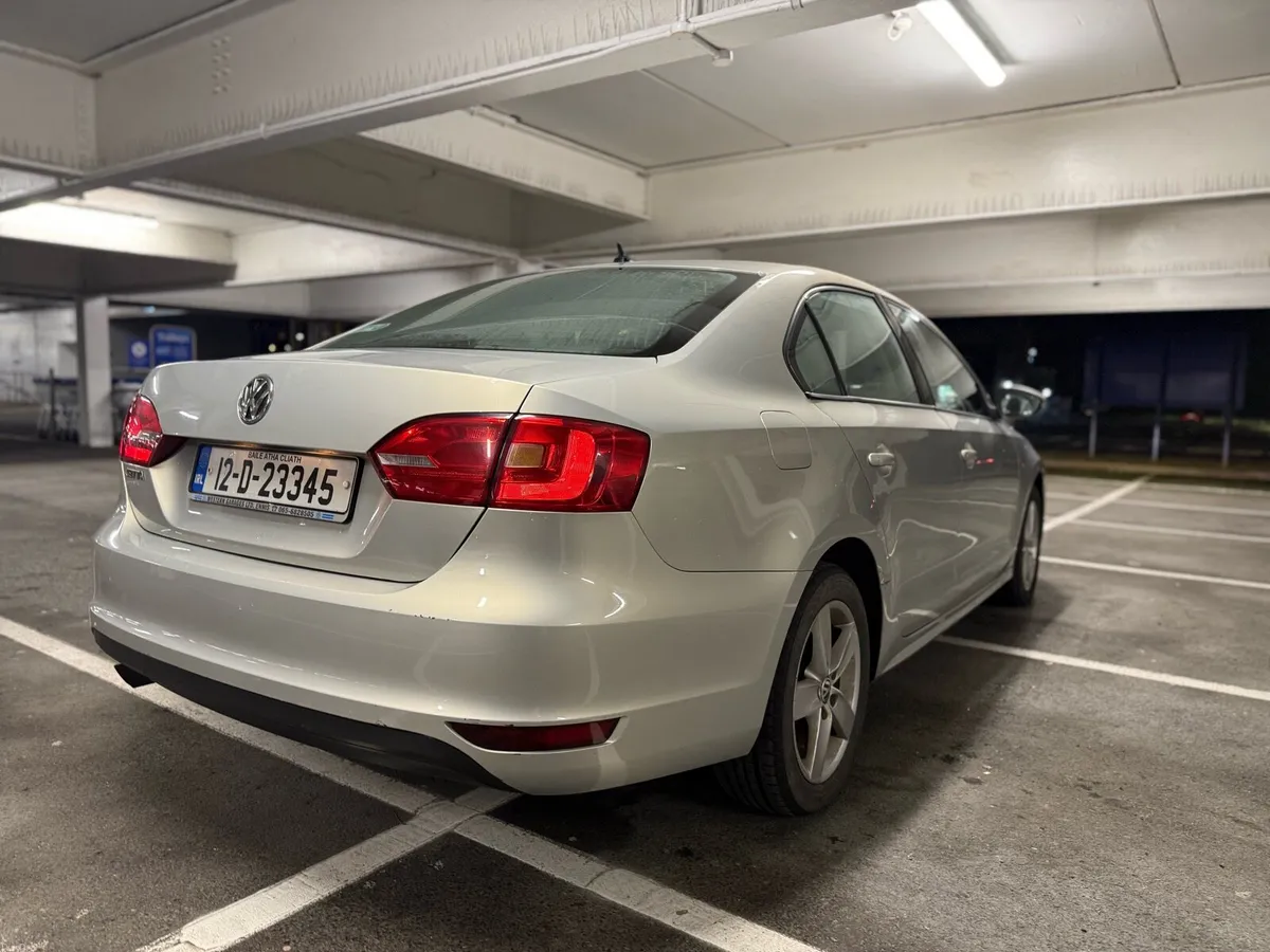 Volkswagen Jetta - Image 3