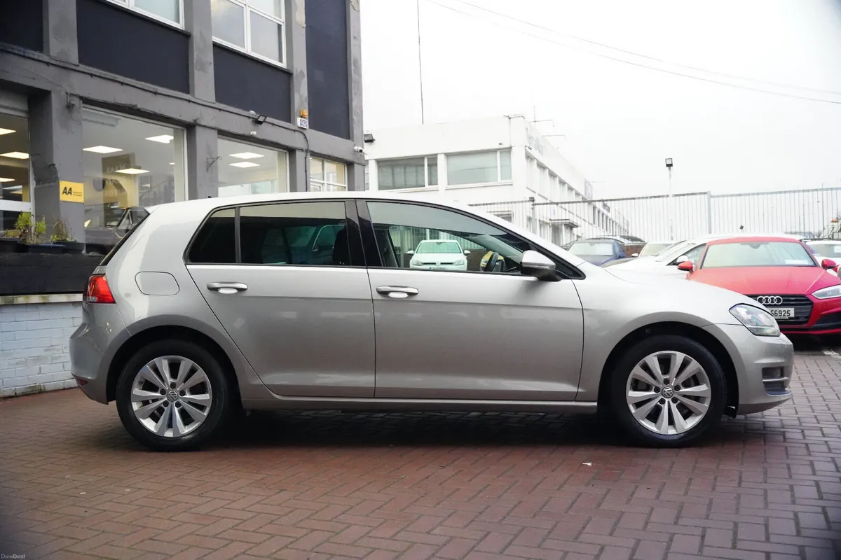 1.2 TSI DSG 5DR 110HP COMFORTLINE - Image 3