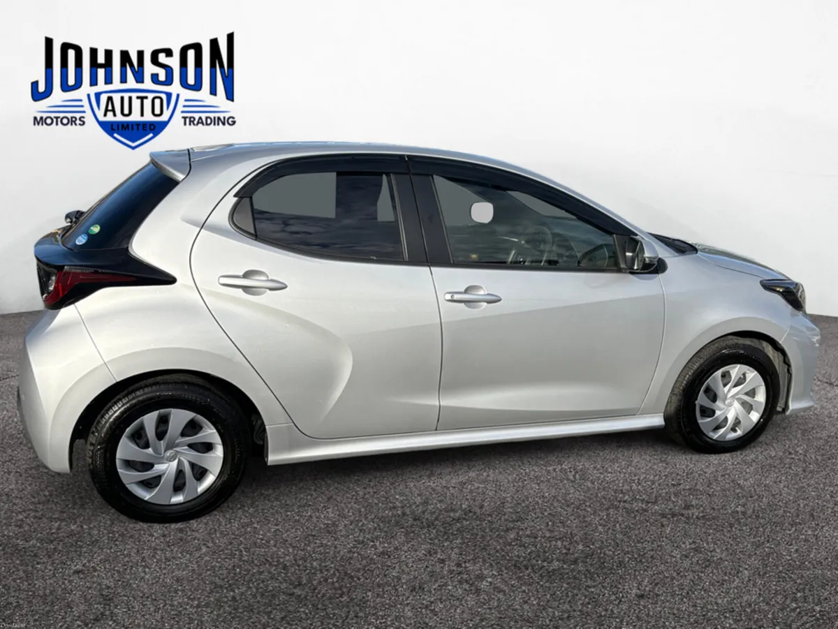 Toyota Yaris 1.5 Petrol Auto - Image 4