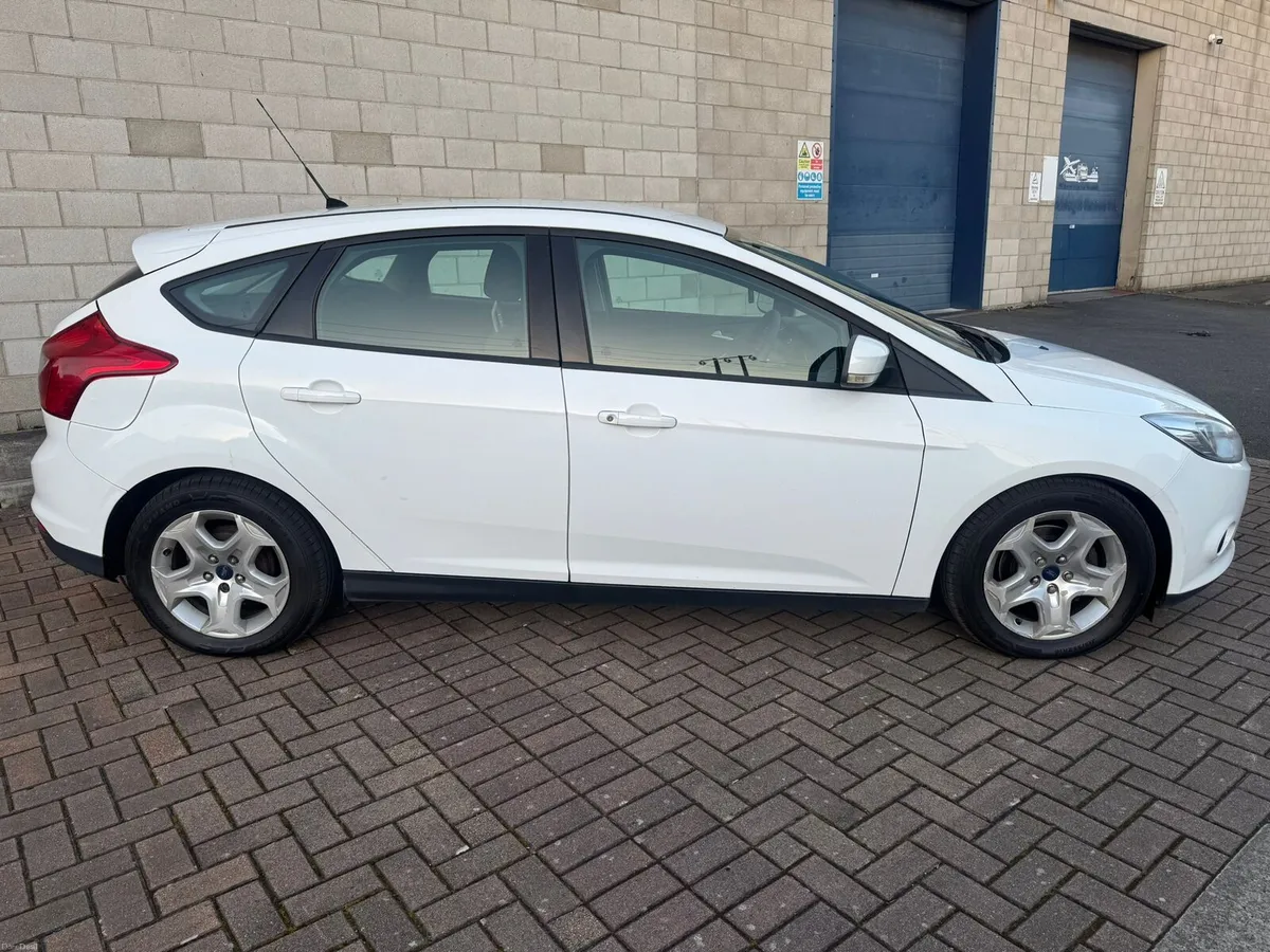 Ford Focus *TAX and NCT* - Image 4
