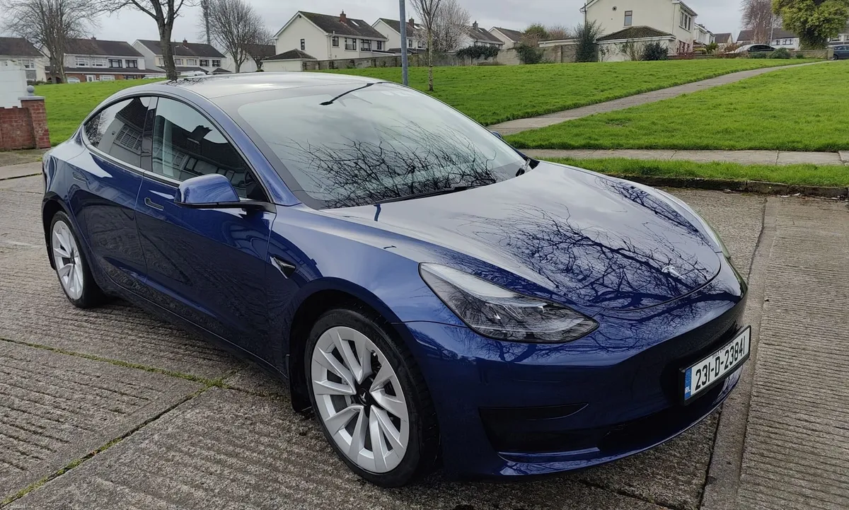 Tesla Model 3 2023 - Image 1