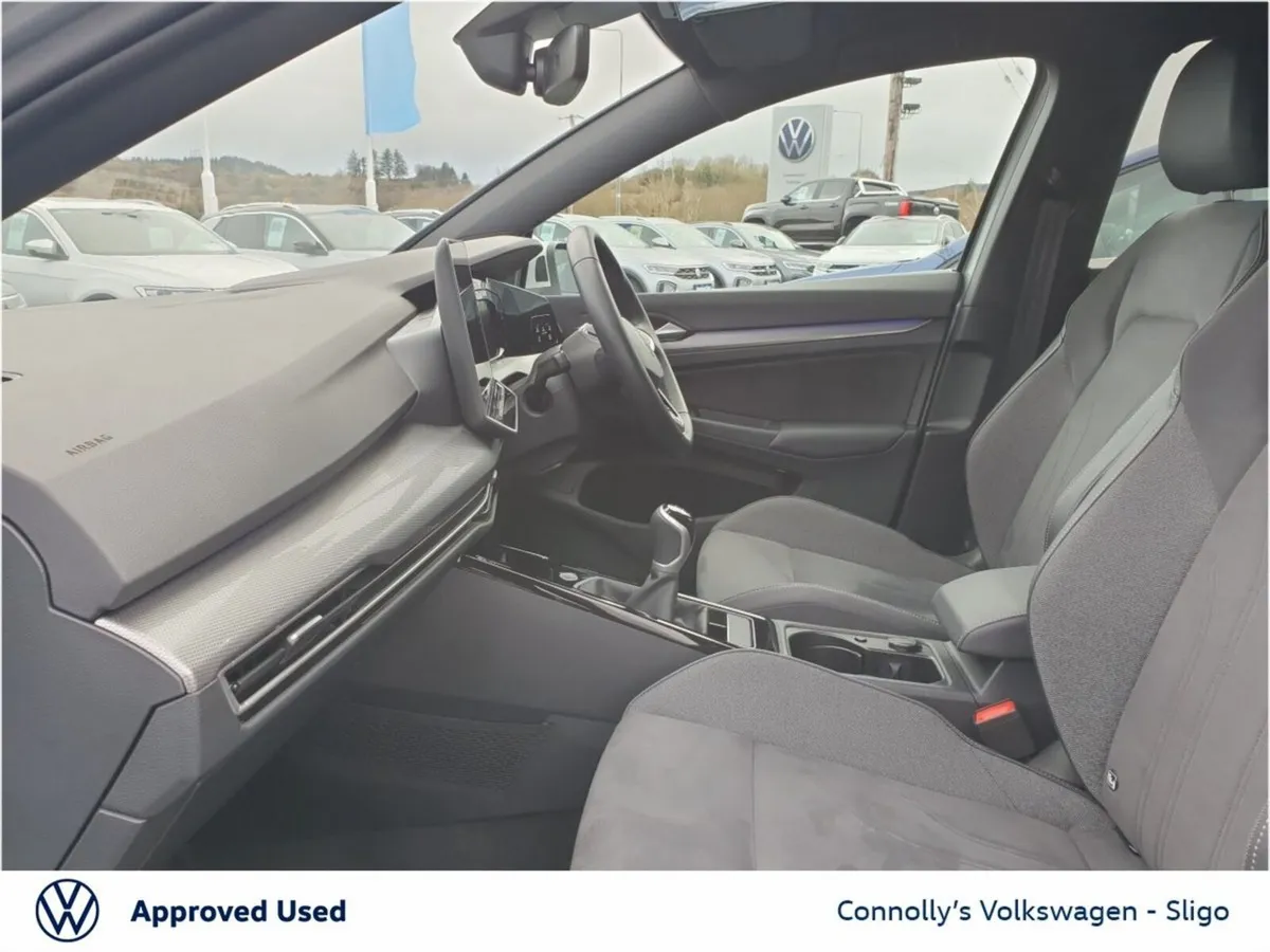 Volkswagen Golf 50th EDITION 2.0TDI 115HP - Image 3