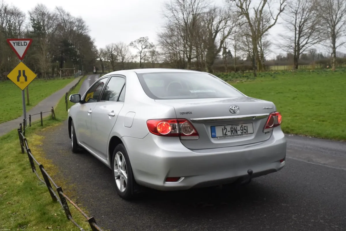 Toyota Corolla 2012 - Image 3