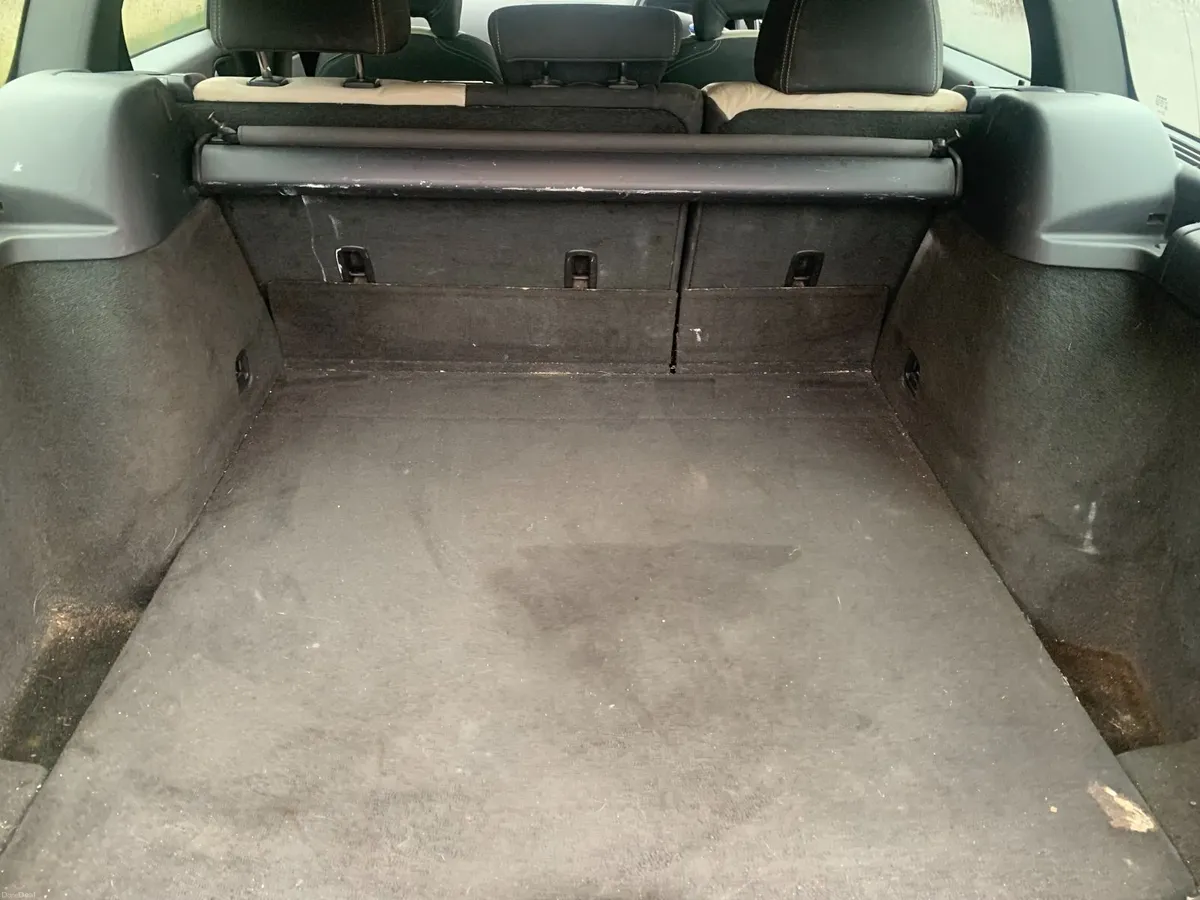 2011 VOLVO R DESIGN Diesel - Image 3