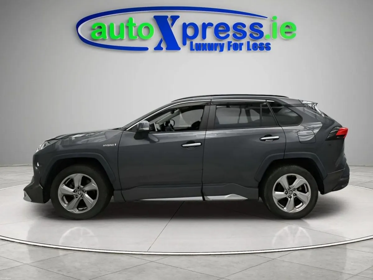 Toyota RAV4 4WD HYBRID G, Reversing camera - Image 3