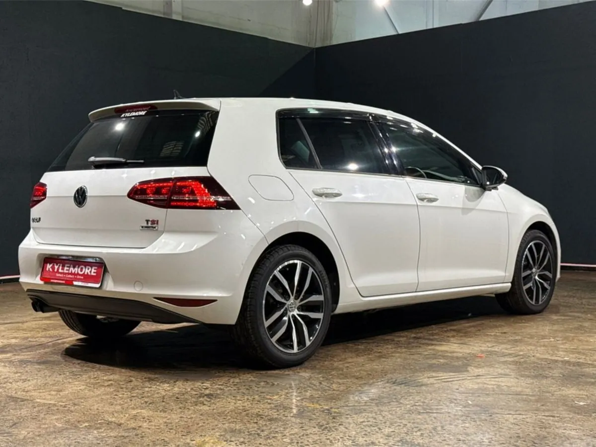 Volkswagen Golf HIGH LINE - UPGRADED INTERIOR & FA - Image 4
