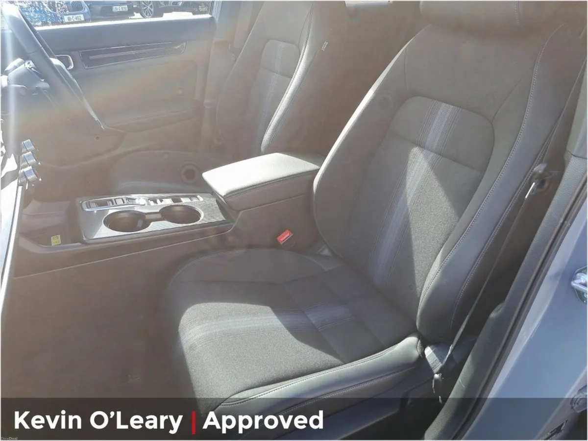 Honda Civic e:HEV Sport - Image 4