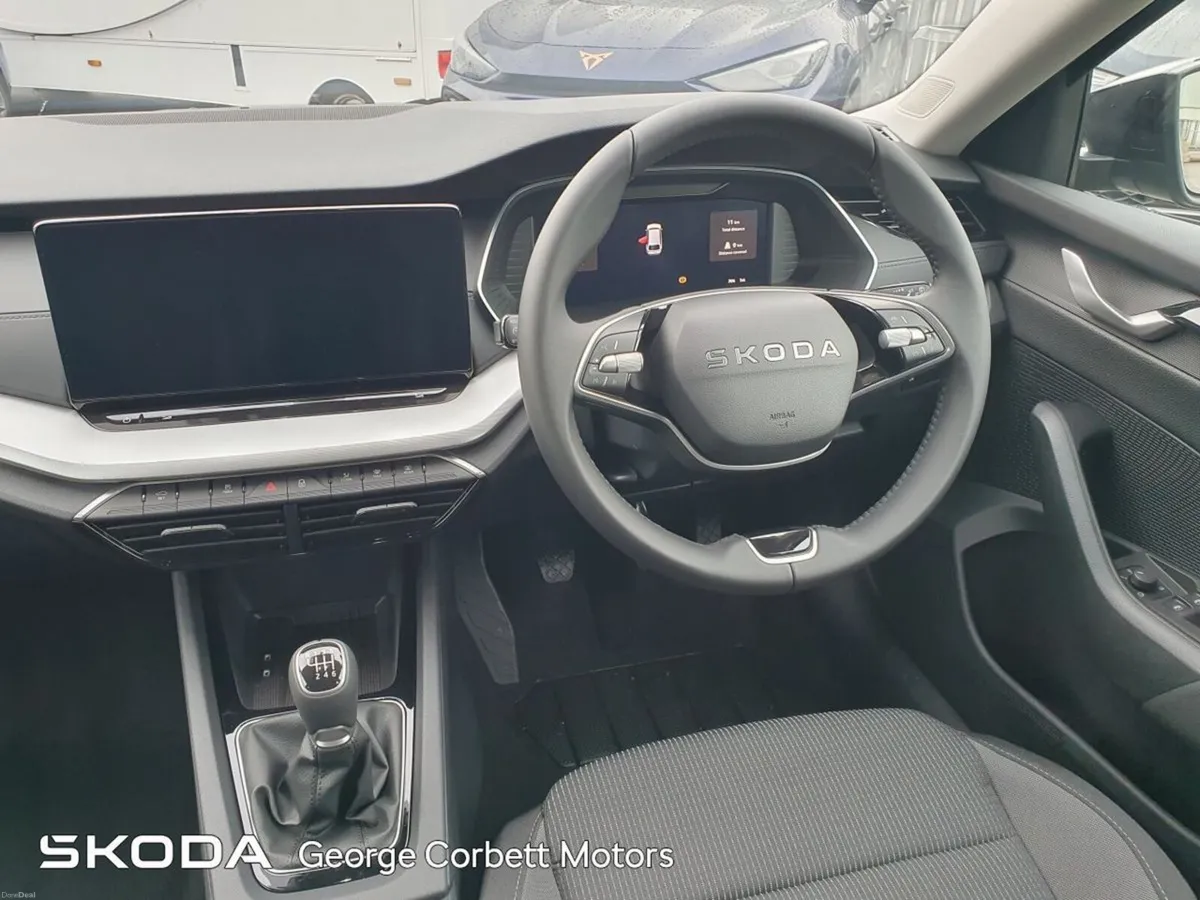 Skoda Octavia Combi Selection 2.0TDi - Available F - Image 2