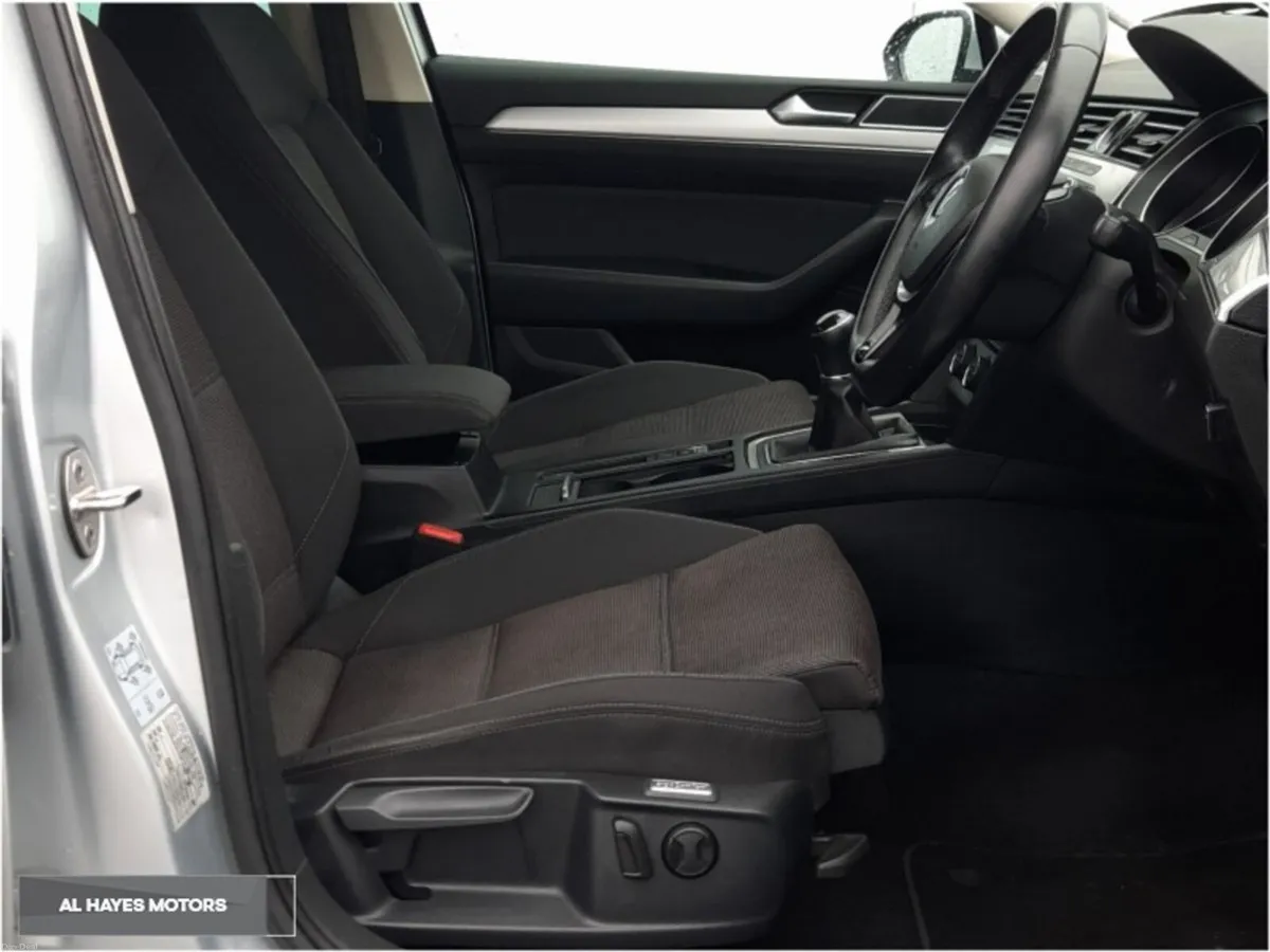 Volkswagen Passat **LONG NCT**COMFORTLINE**1.6 TDI - Image 4