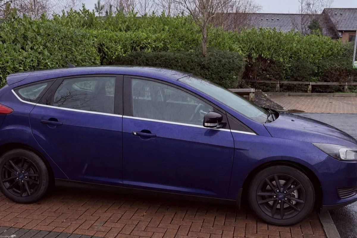 2016 Ford Focus 1.0 Zetec Ecoboost Zetec trim. - Image 3