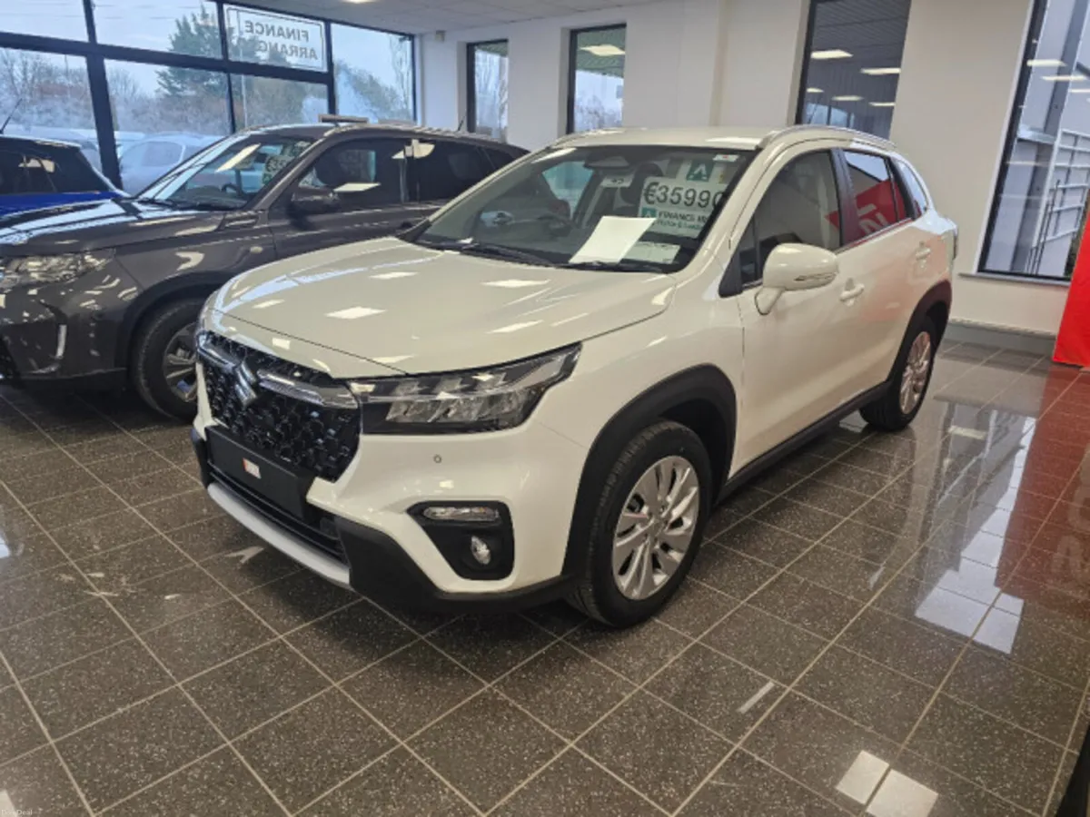 Suzuki SX4 S-Cross MOTION 0%FINANCE - Image 2