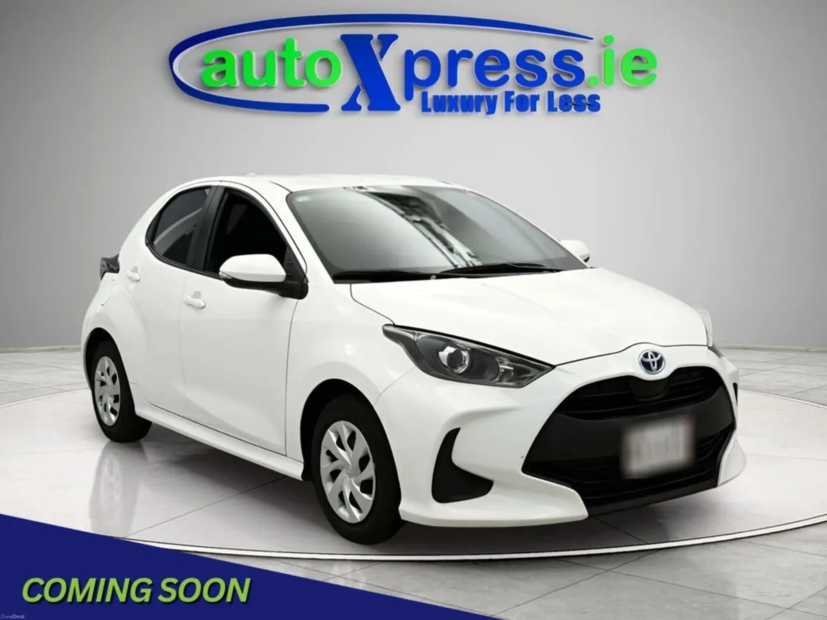 Toyota Yaris 1.5 HYBRID X Automatic, Reversing cam - Image 1