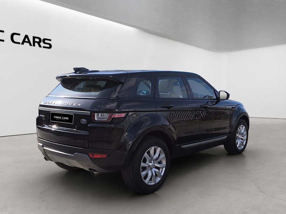 RANGE ROVER EVOQUE 2.OD SE *** ONE OWNER *** - Image 4