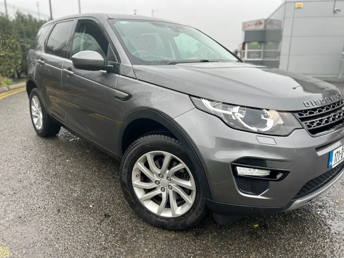 7 seats Rover Discovery Sport Auto  2017 Nct 4/27 - Image 2