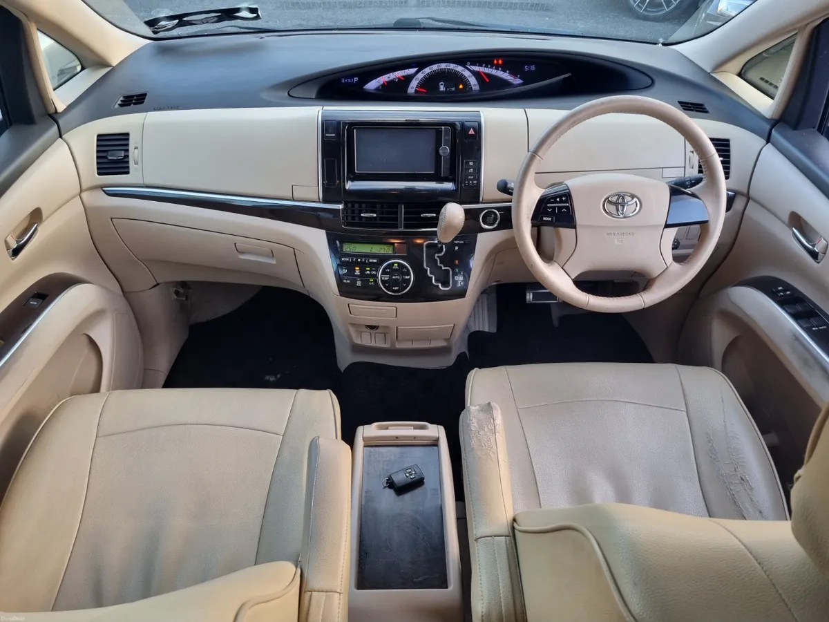 Toyota Estima 2012 - Image 6