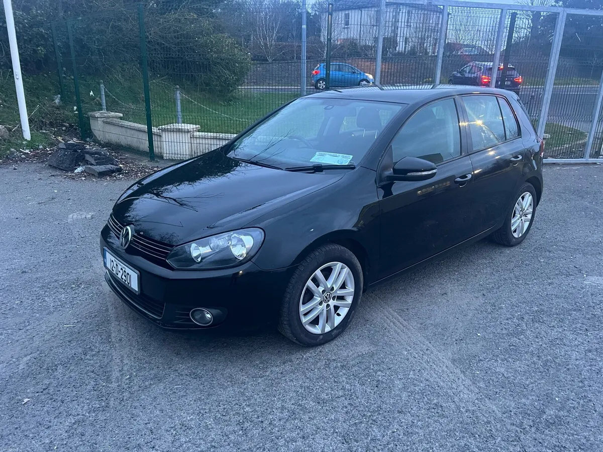 Vw Golf 2012 1.6 diesel - Image 4