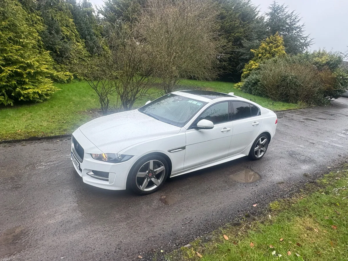 18 Jaguar XE 2.0D R-SPORT - Image 4